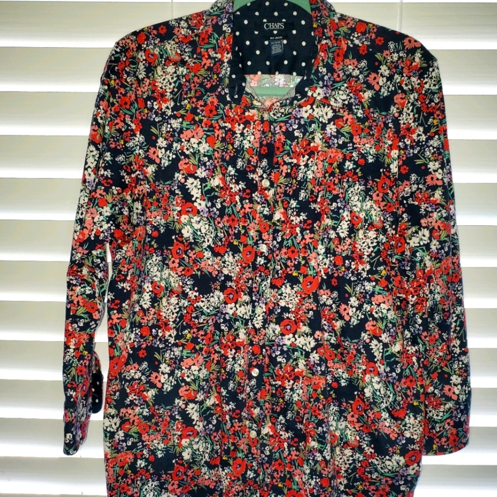 Chaps
Women's Floral Non-Iron
